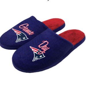 New England Patriots Women's Slogan Slippers